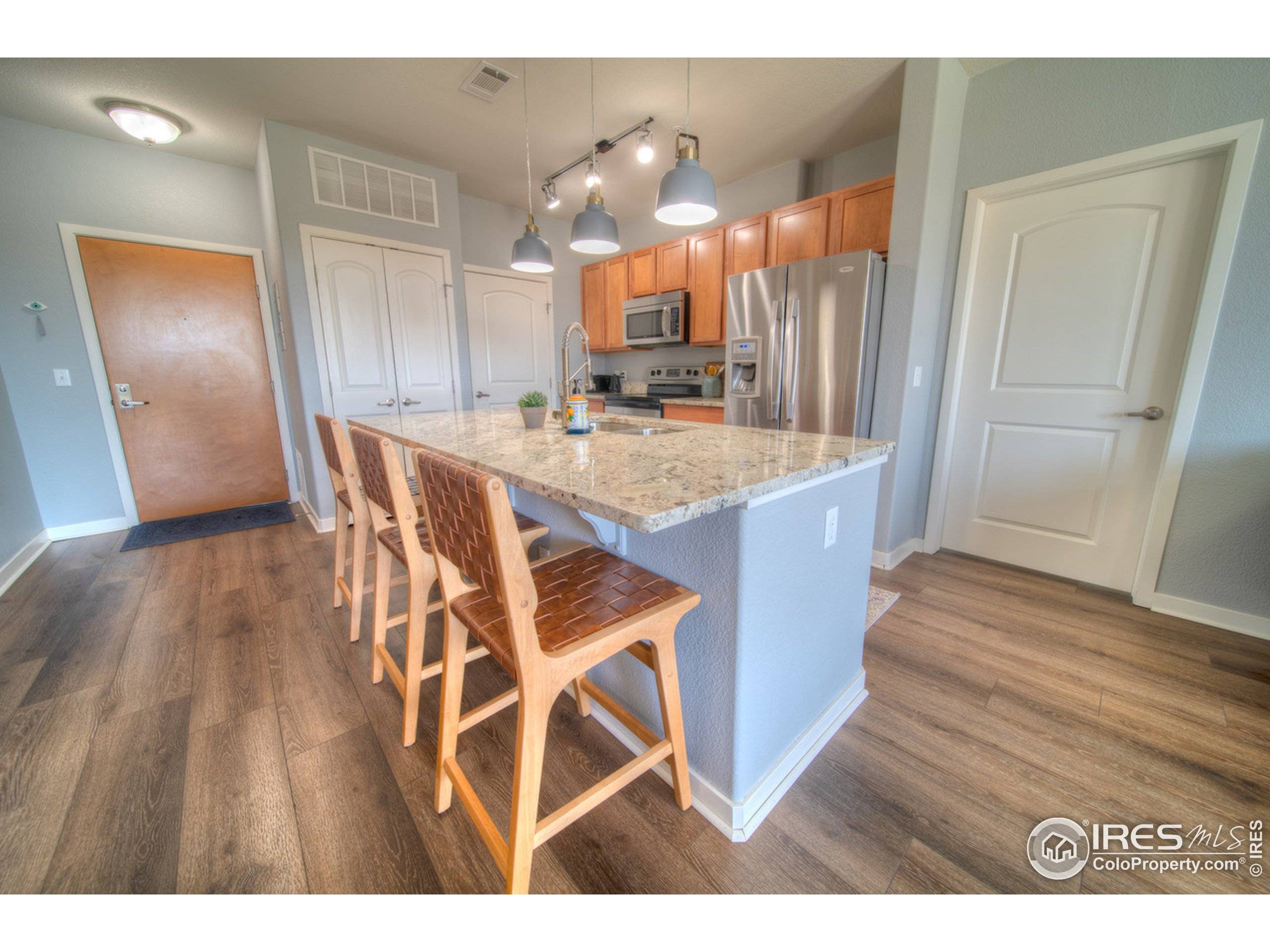 Broomfield, CO 80020,13456 Via Varra #203