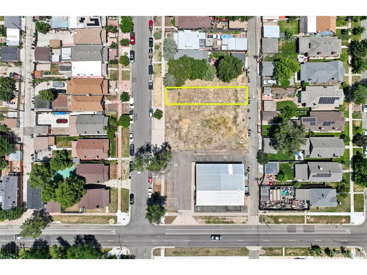 Denver, CO 80205,3222 N High St