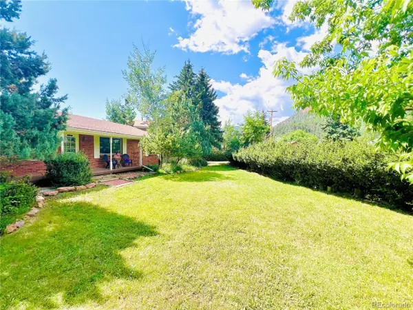 25 High St, Palmer Lake, CO 80133