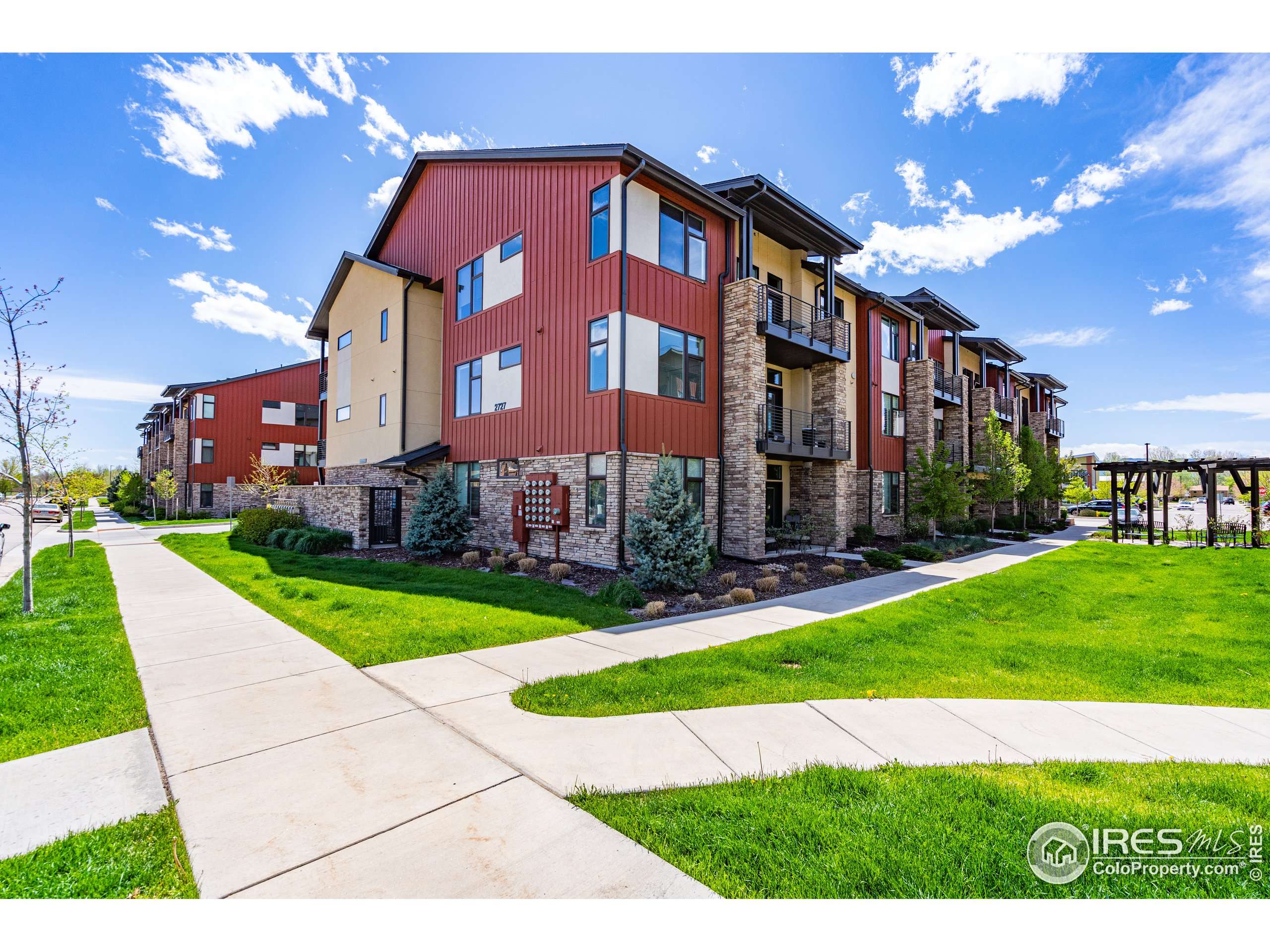 2727 Iowa Dr #305, Fort Collins, CO 80525