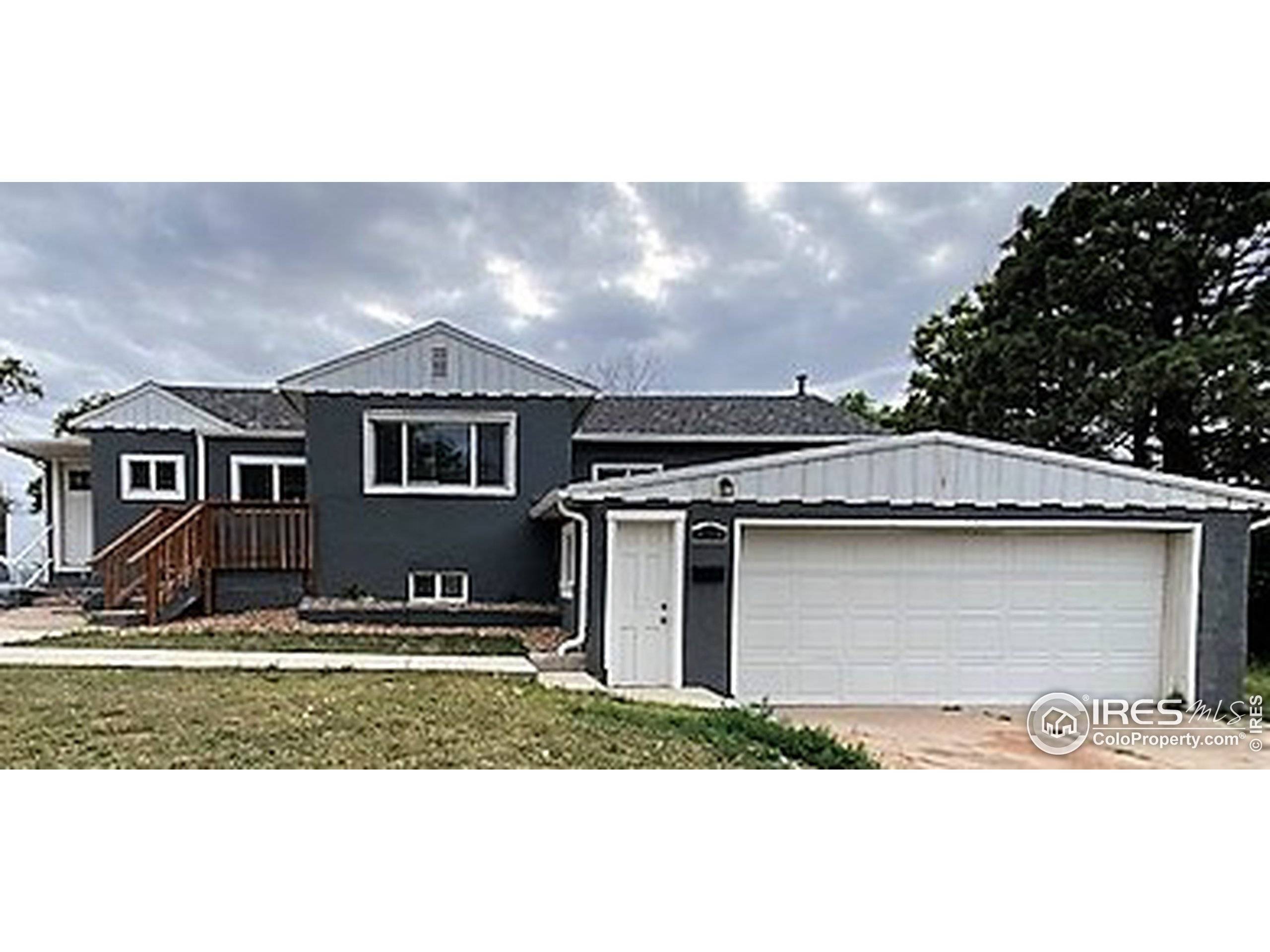 609 N Division Ave,  Sterling,  CO 80751