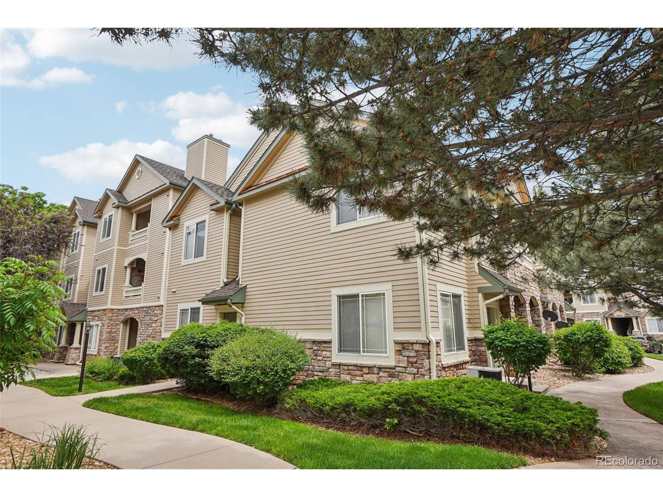 Littleton, CO 80128,9692 W Coco Cir #304