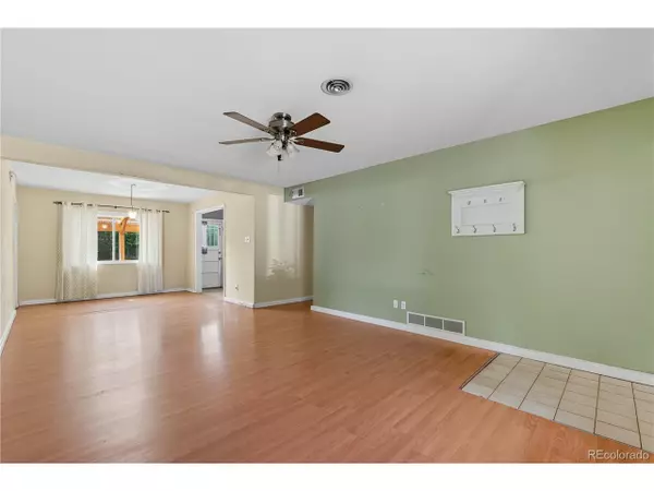 Aurora, CO 80011,953 Scranton St