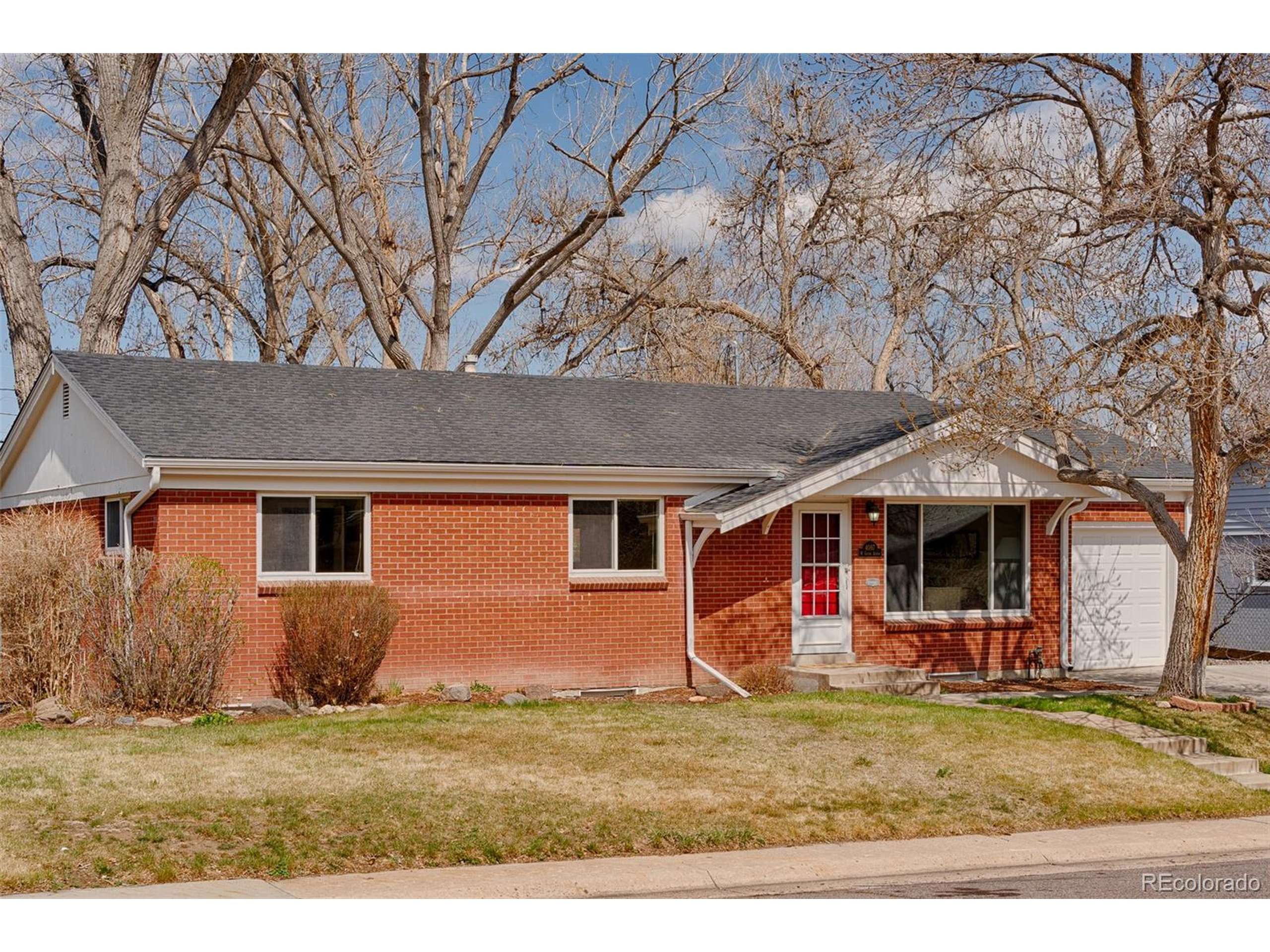Denver, CO 80123,4097 W Grand Ave