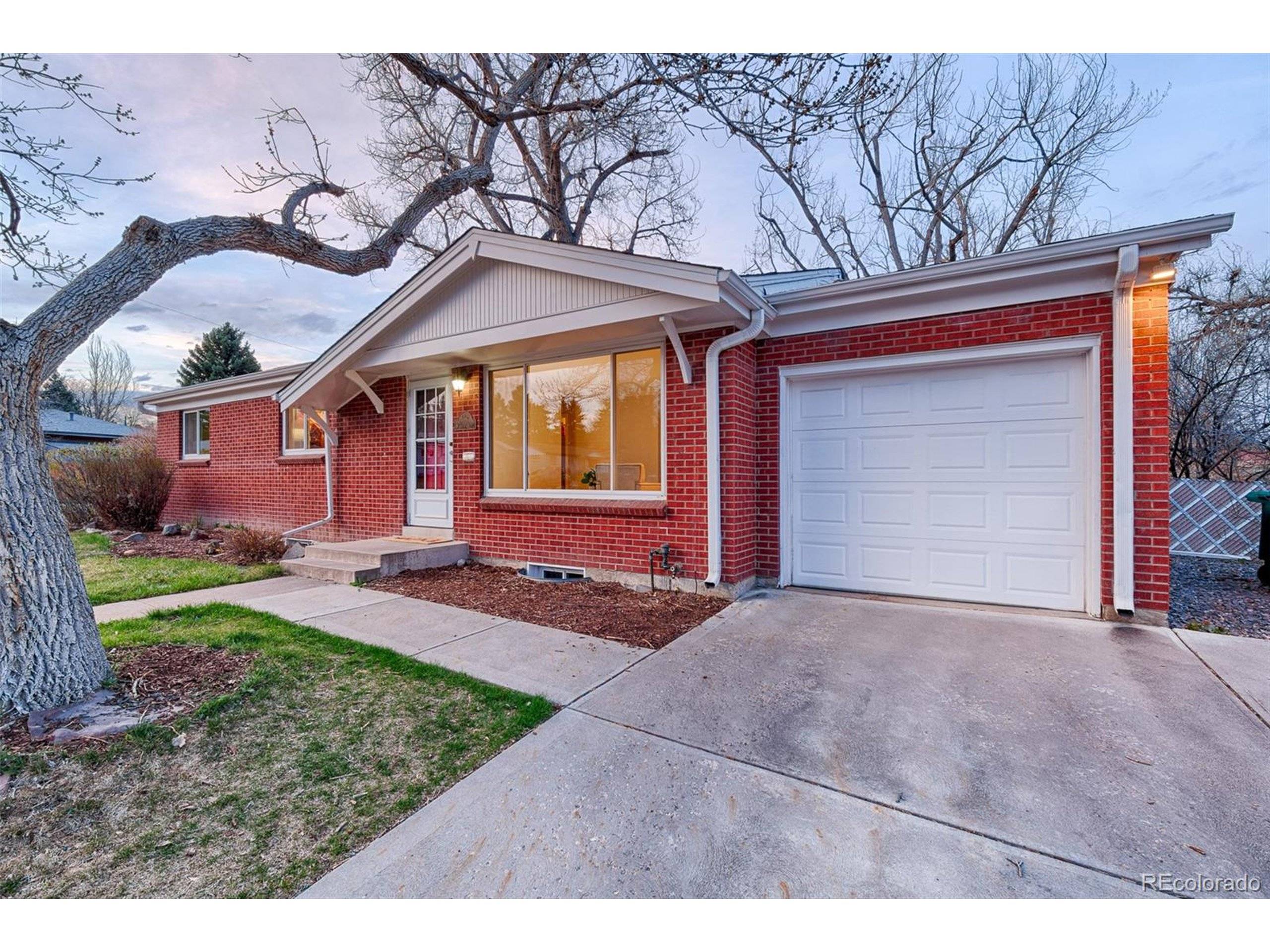 Denver, CO 80123,4097 W Grand Ave
