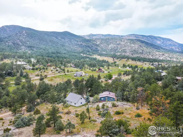 44 Cheyenne Rd, Lyons, CO 80540