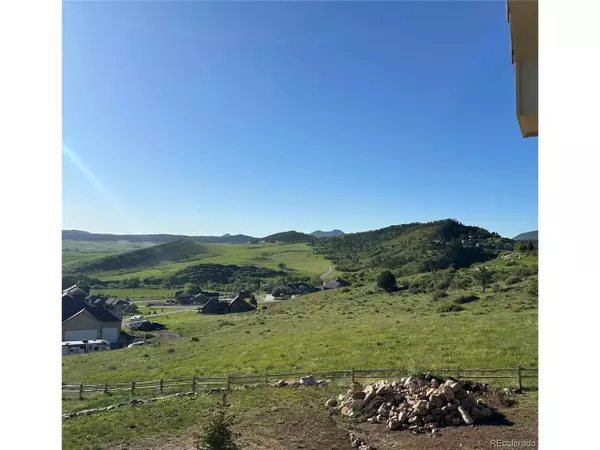 Larkspur, CO 80118,5489 Country Club Dr
