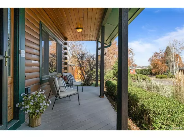 Lakewood, CO 80215,2005 Applewood Dr