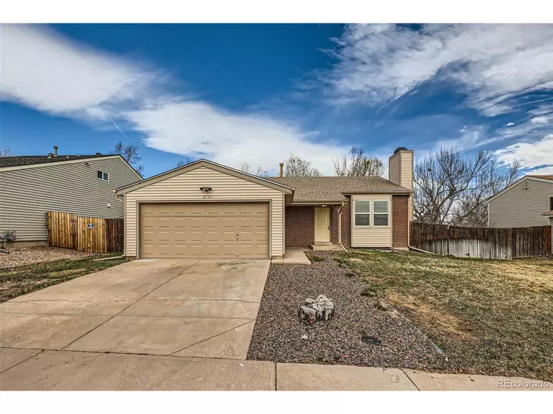 2735 S Uravan St, Aurora, CO 80013