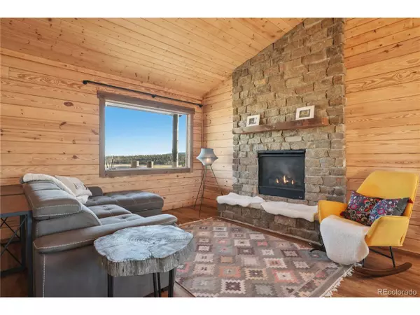 Jefferson, CO 80456,362 Buckskin Way