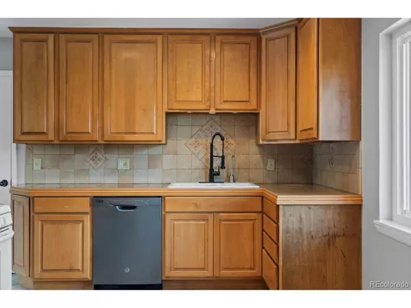 Denver, CO 80236,4102 W Eastman Ave