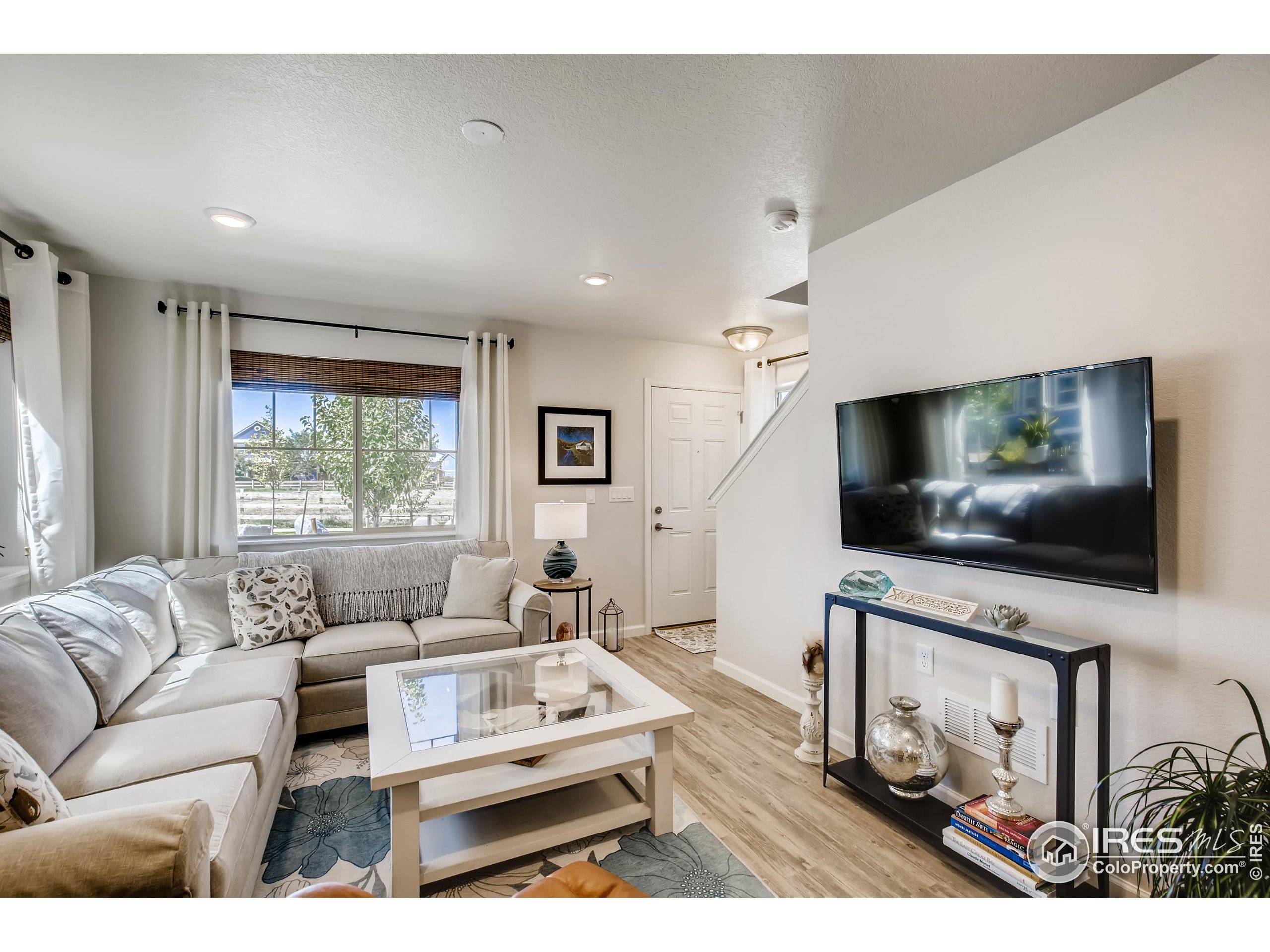 Longmont, CO 80501,1207 Hummingbird Cir