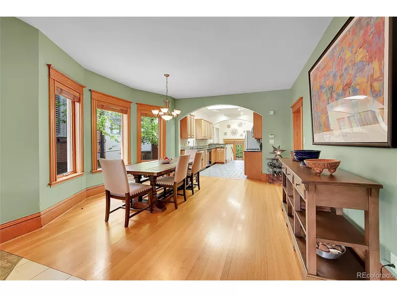 2557 Dexter St, Denver, CO 80207