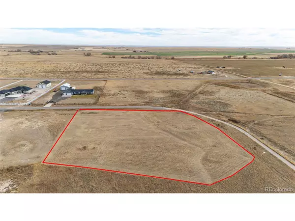 7341 Woodchest St, Strasburg, CO 80136