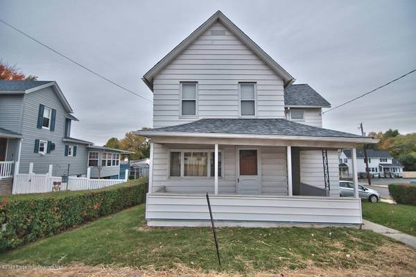 329 Dunmore St, Throop, PA 18512