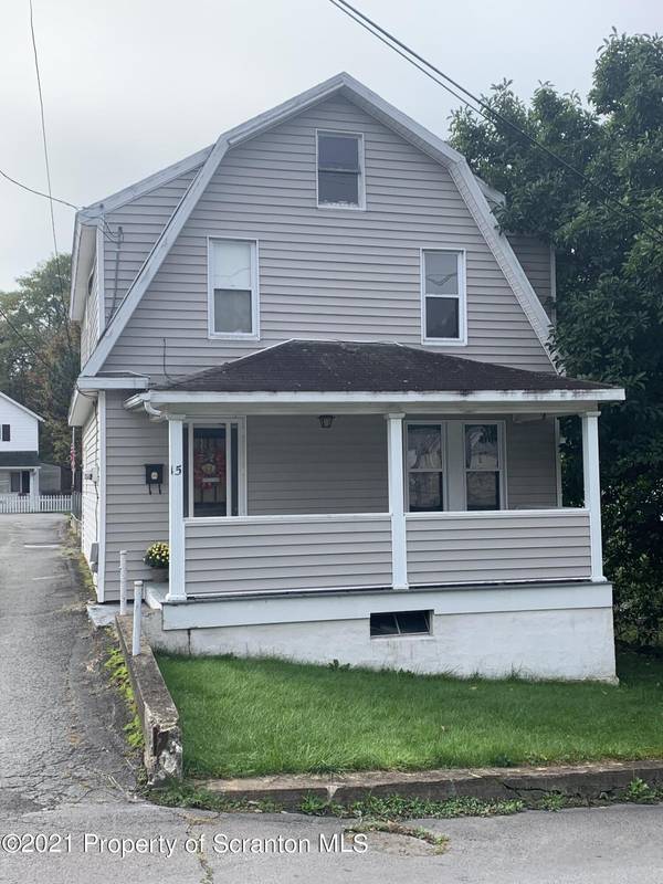 15 Midland St, Simpson, PA 18407