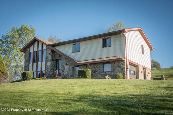 2011 Heart Lake Rd, Scott Twp, PA 18433