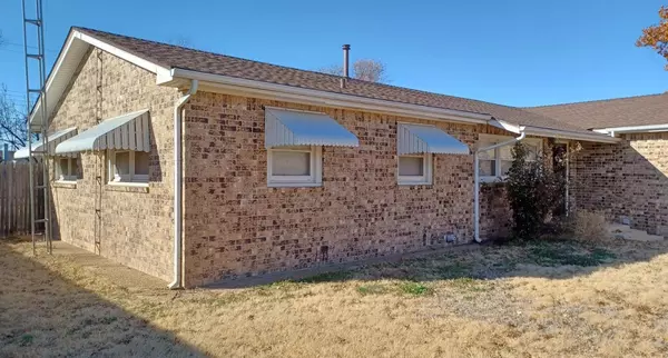 Lockney, TX 79421,206 SW 7th Street