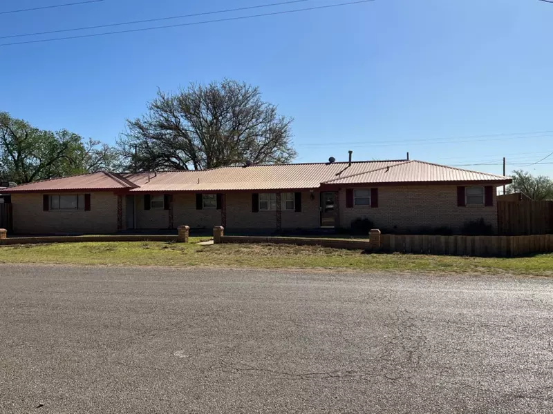 302 Arthur, Whiteface, TX 79379