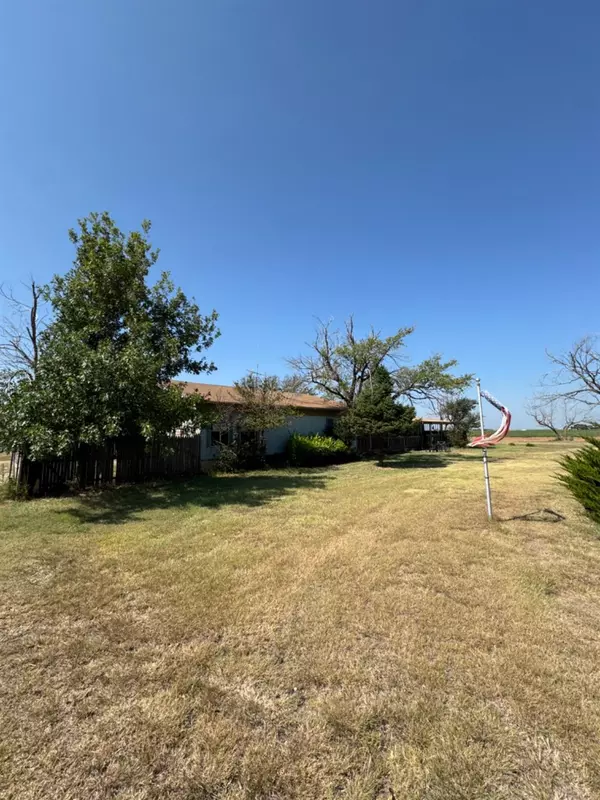 Plainview, TX 79072,1801 County Road 100