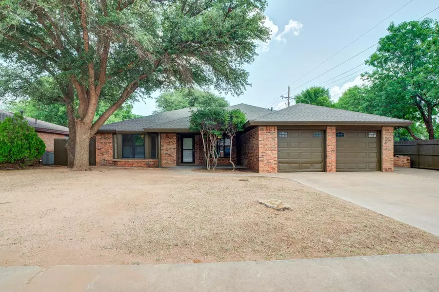 8017 Richmond Avenue, Lubbock, TX 79424