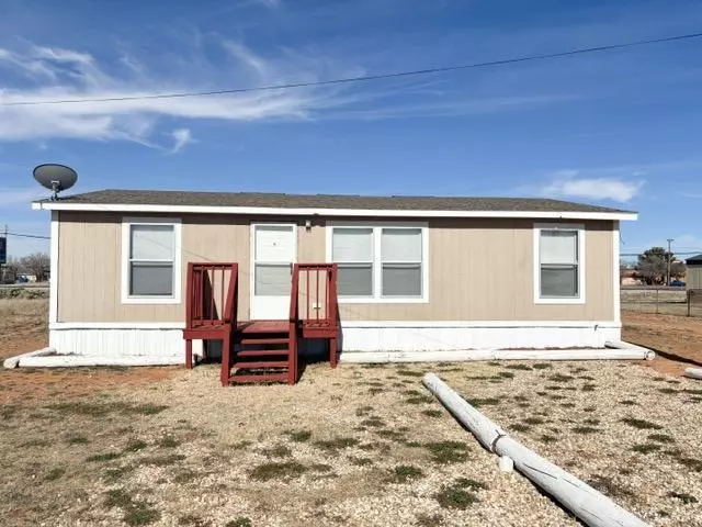 132 Railroad Avenue, Levelland, TX 79336