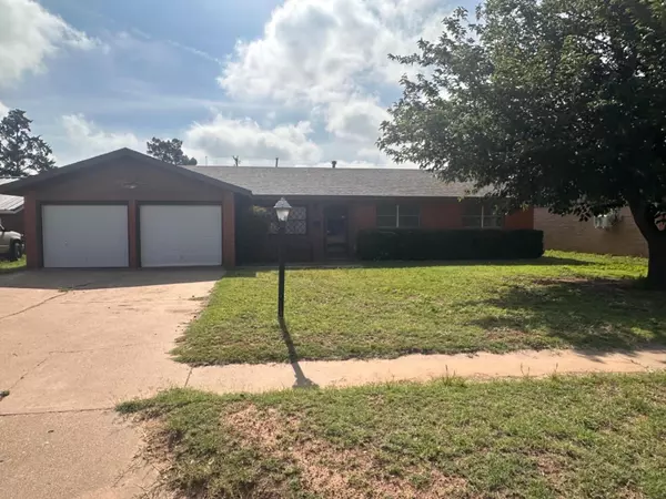 408 Osage Avenue, Post, TX 79356