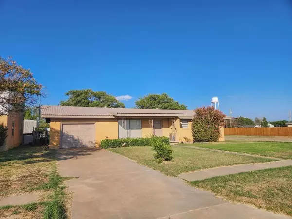 Wilson, TX 79381,1202 Green Avenue