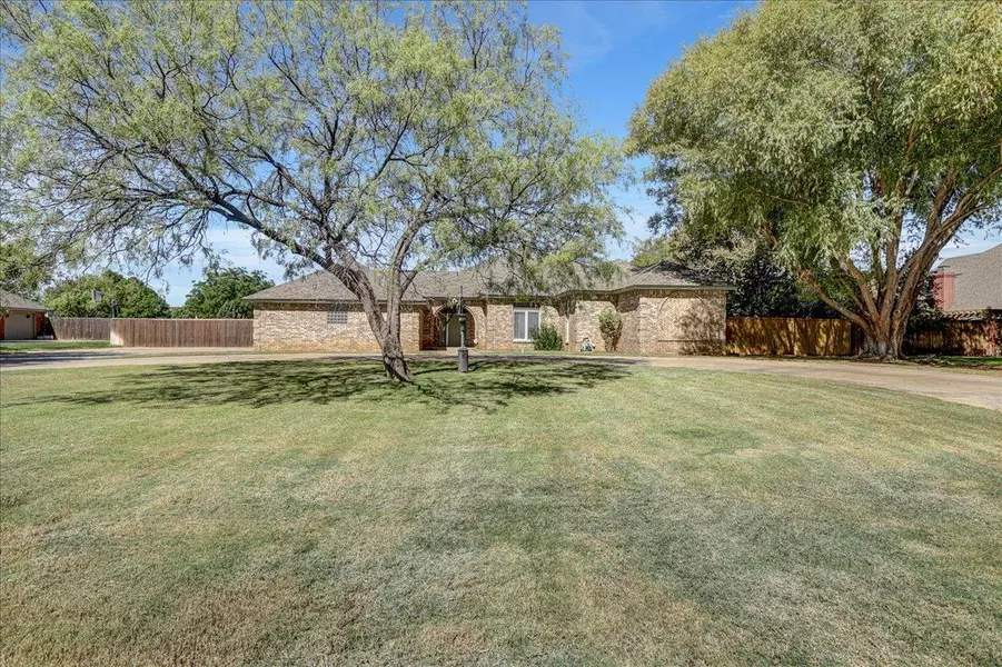 7504 Quincy Avenue, Lubbock, TX 79424