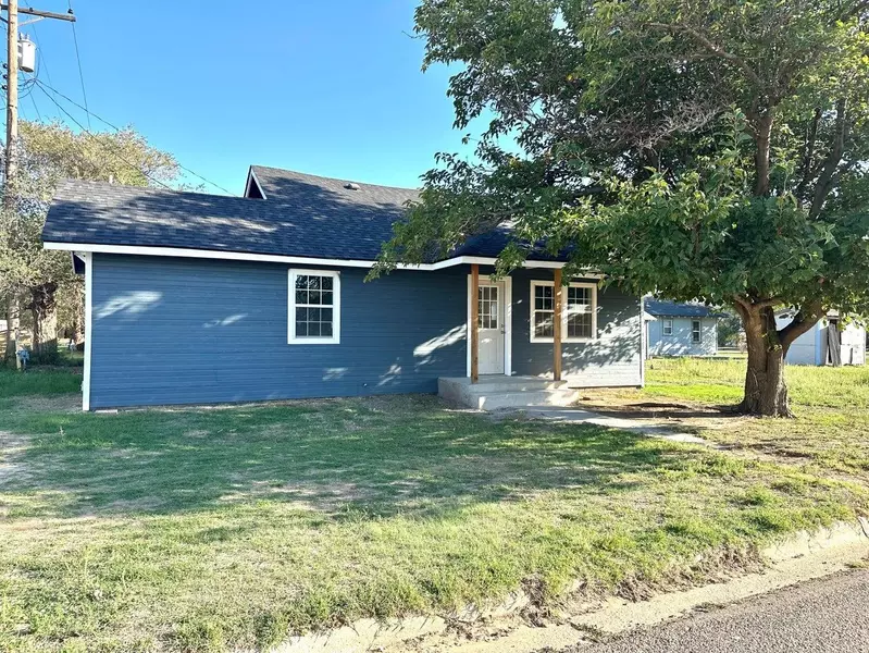 1704 W 6th Street, Plainview, TX 79072