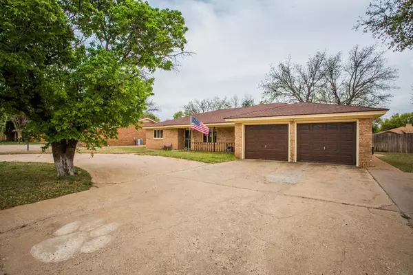 Tahoka, TX 79373,2513 N 3rd Street