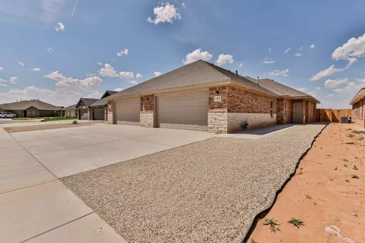 1405 17th Street, Shallowater, TX 79363