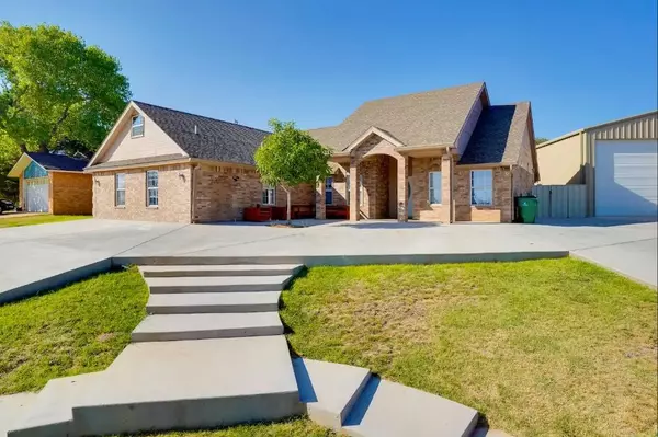 70 E Canyonview Drive, Ransom Canyon, TX 79366