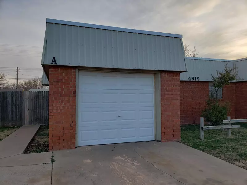 4919 5th Street, Lubbock, TX 79416