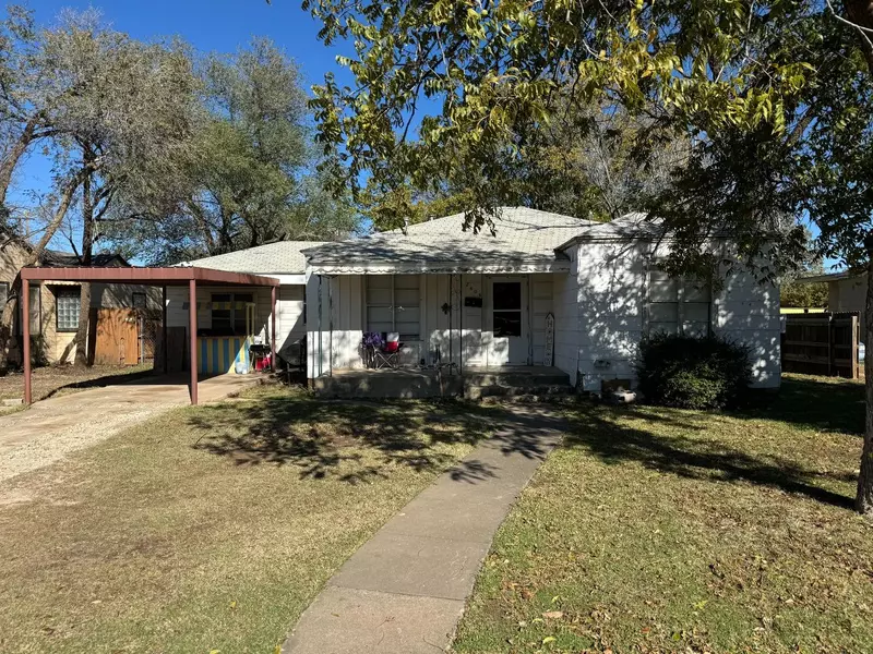 2406 32nd Street, Lubbock, TX 79411