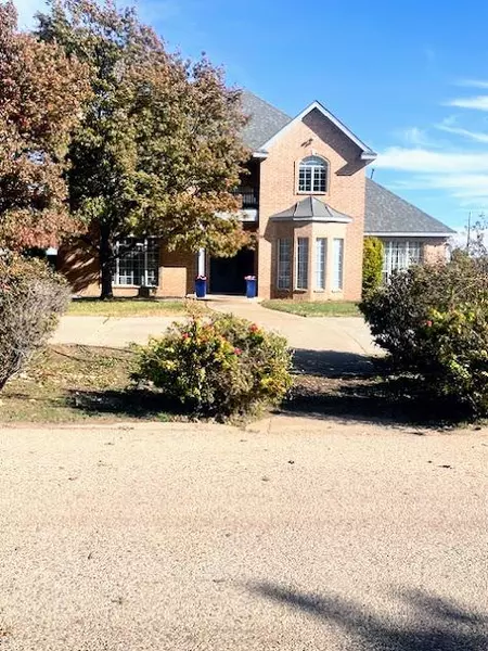 9601 Viola Avenue, Lubbock, TX 79424