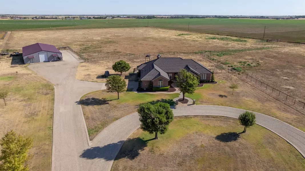 7602 County Road 7650, Wolfforth, TX 79382