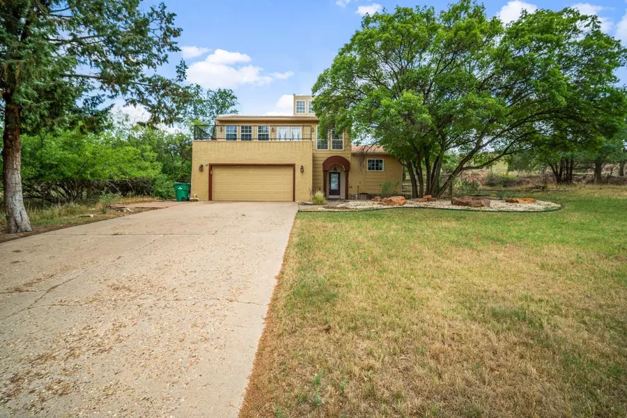 27 S Lakeshore Drive, Ransom Canyon, TX 79366