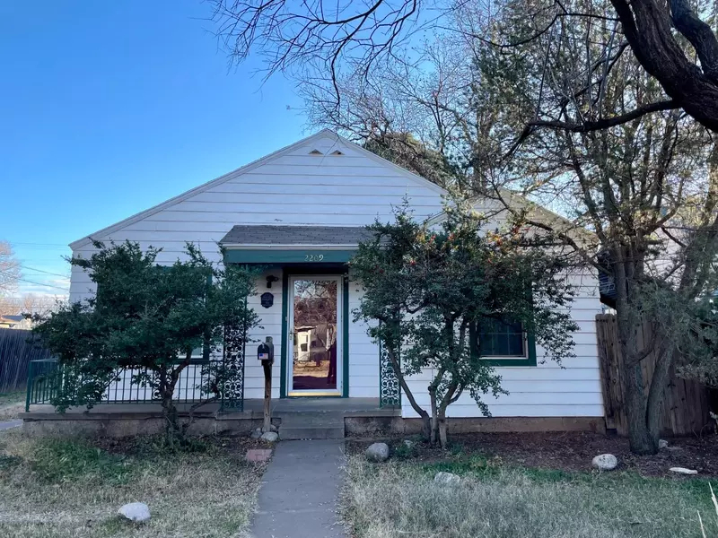 2209 22nd Street, Lubbock, TX 79411