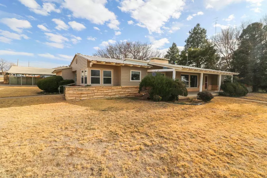 609 W 7th, Muleshoe, TX 79347