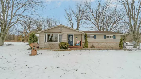 2942 Lyle Rd., Beaverton, MI 48612