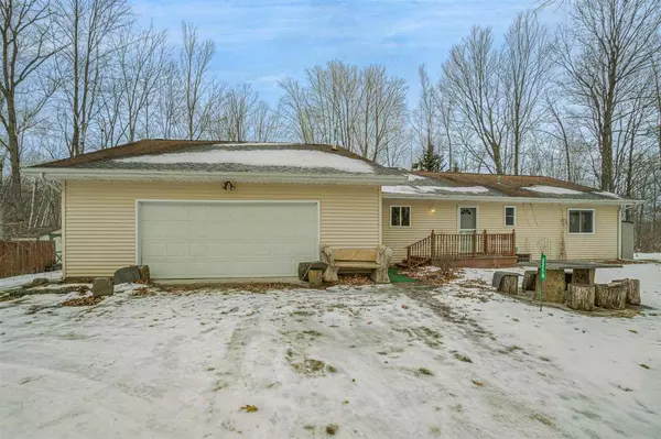 5216 Kimberly Dr., Sanford, MI 48657