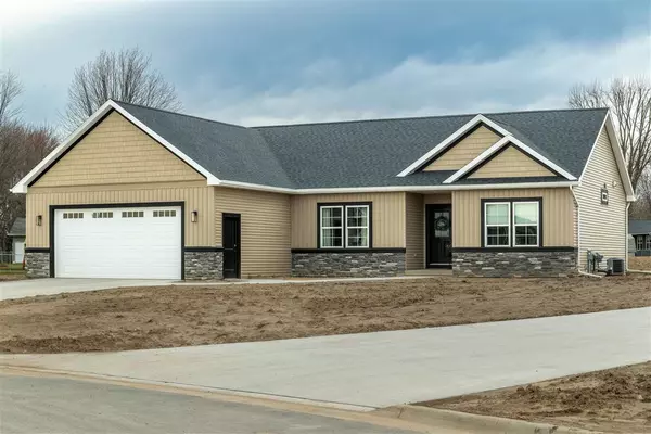 9080 Brook Hollow, Freeland, MI 48623