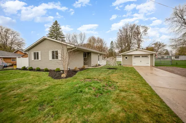 3201 Grant Lane, Midland, MI 48642