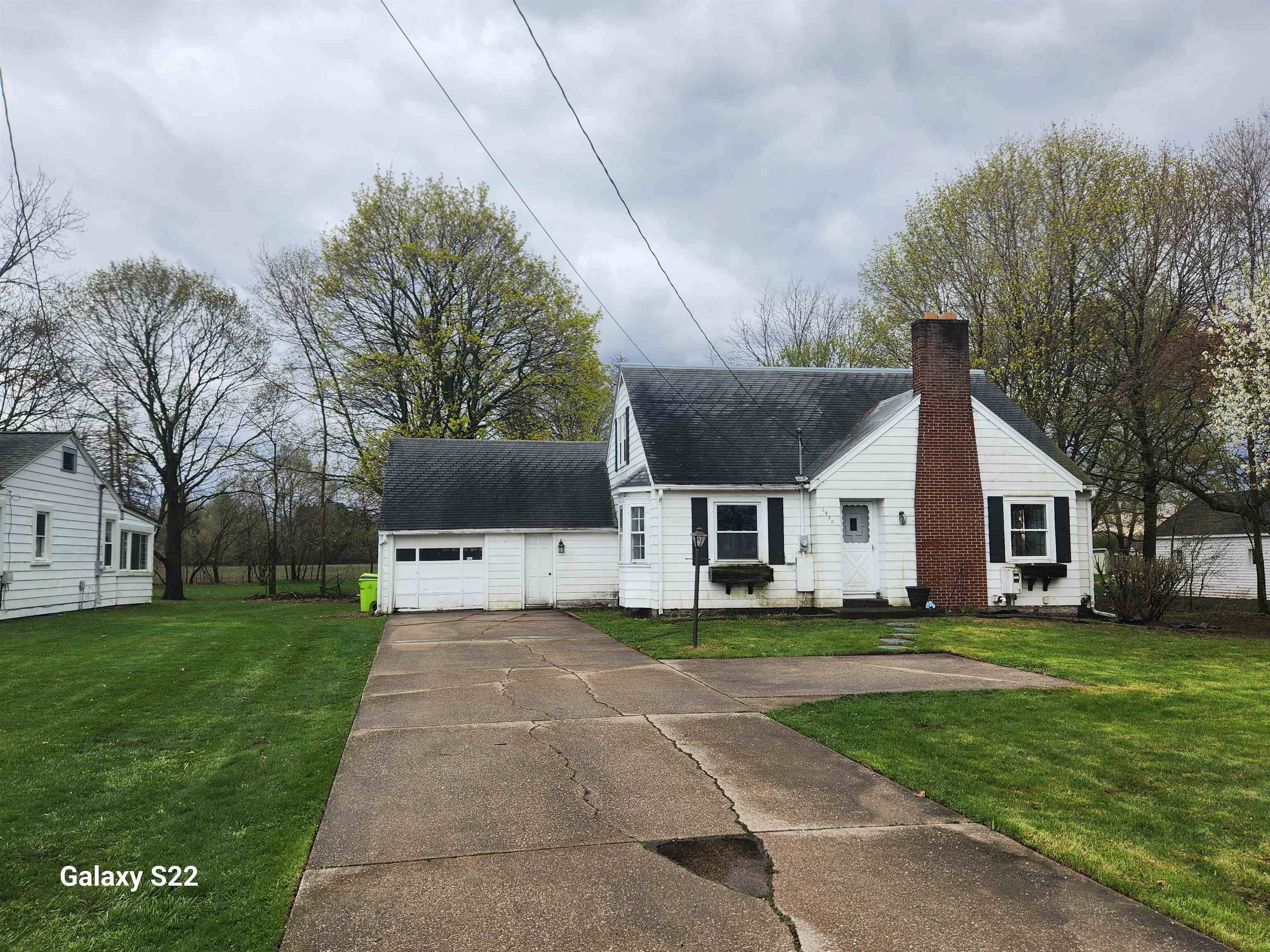 2958 E Stewart Road, Midland, MI 48640