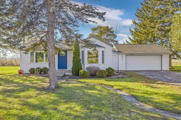 5875 N Center Road, Saginaw, MI 48604