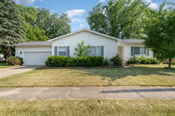 112 Macomber Avenue, Auburn, MI 48611