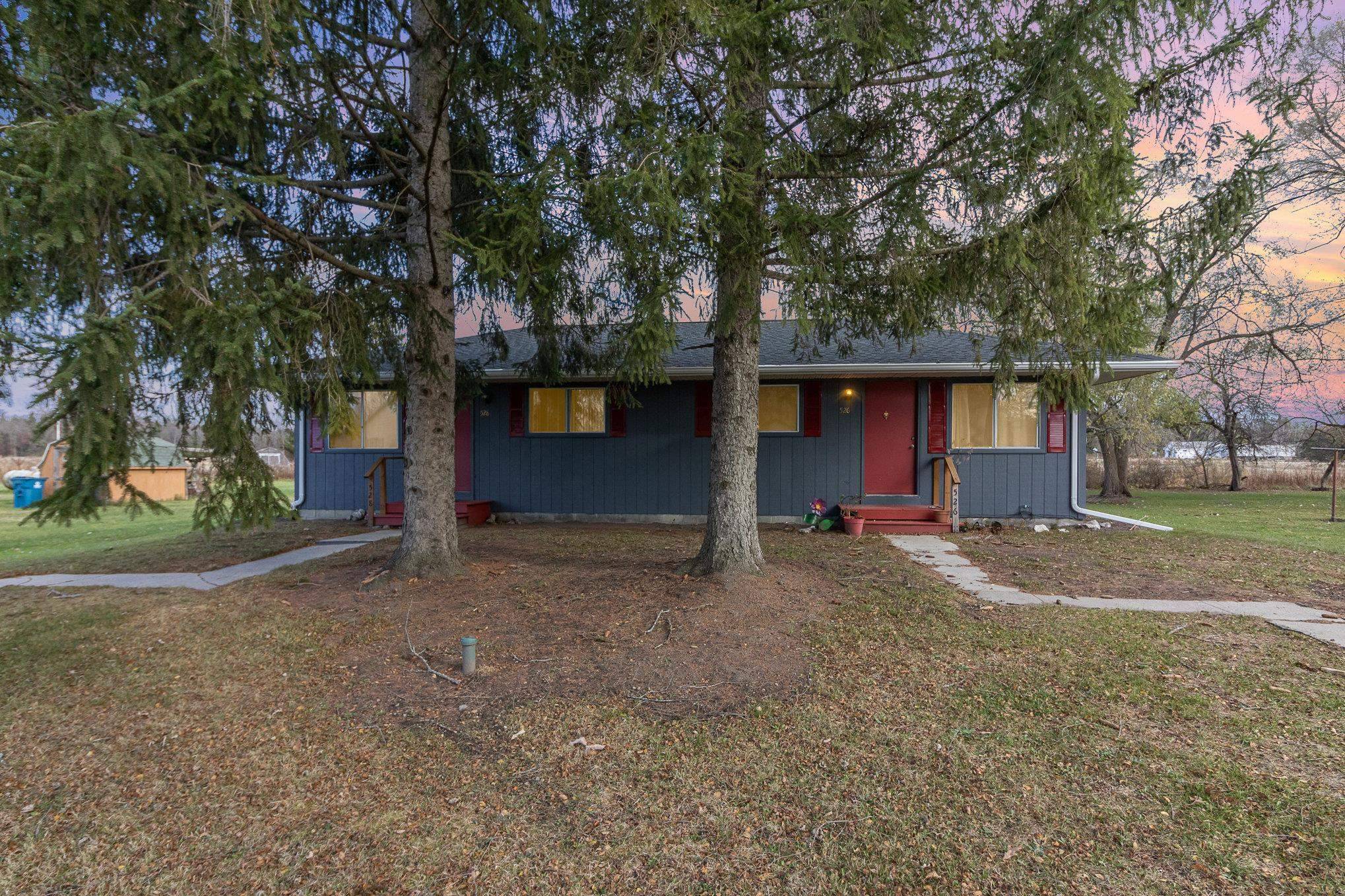 526 & 528 N Nine Mile Road, Sanford, MI 48657-9614
