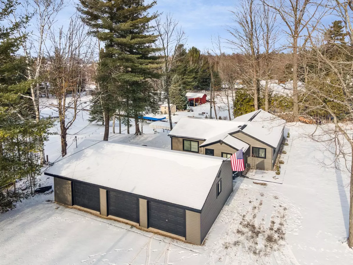 Indian River, MI 49749,1570 Silery Road