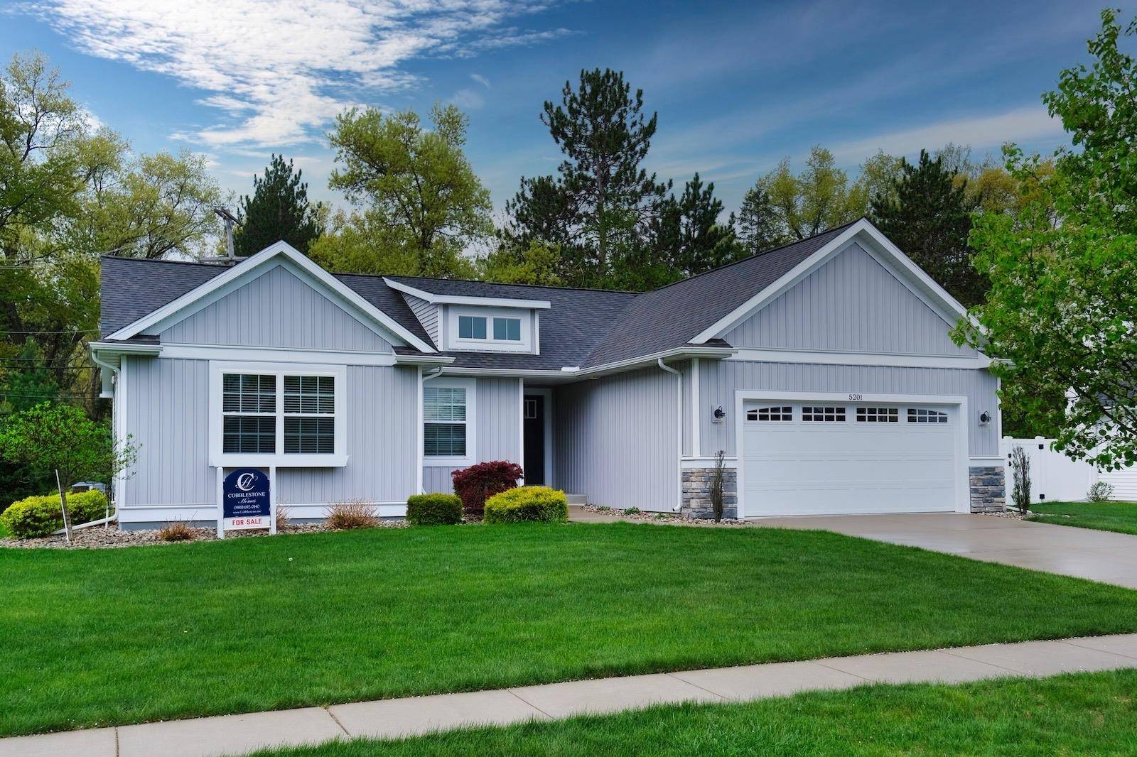 5201 Hawks Nest Lane, Midland, MI 48642